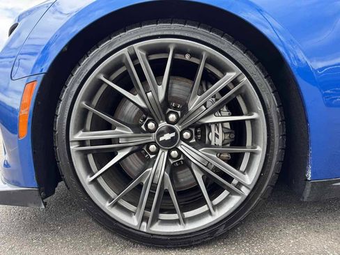 Used 2018 Chevrolet Camaro ZL1 RWD image 13