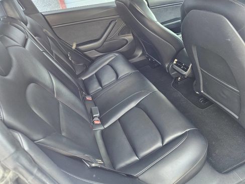 Used 2021 Tesla Model 3 Long Range image 12