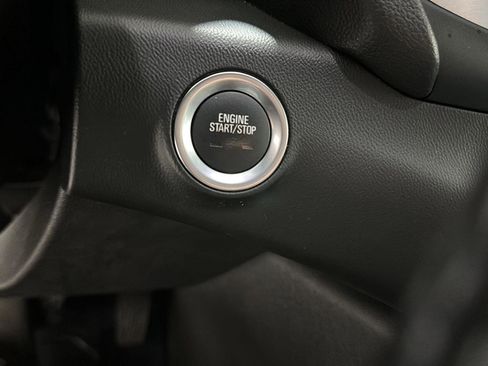 Used 2019 GMC Terrain SLT image 17