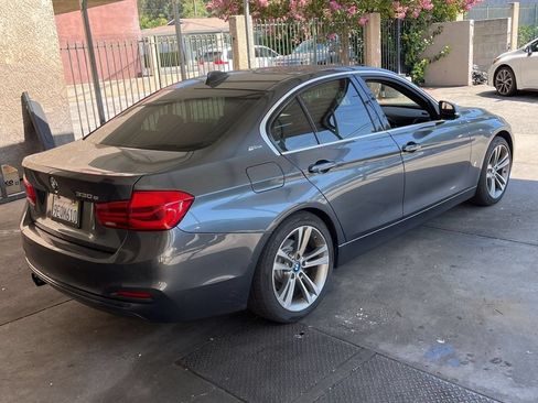 Used 2018 BMW 330e RWD image 3