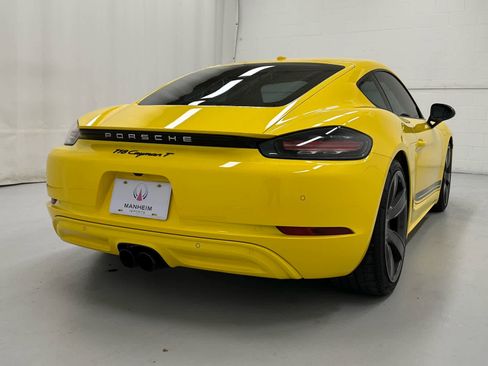 Used 2021 Porsche 718 Cayman image 5