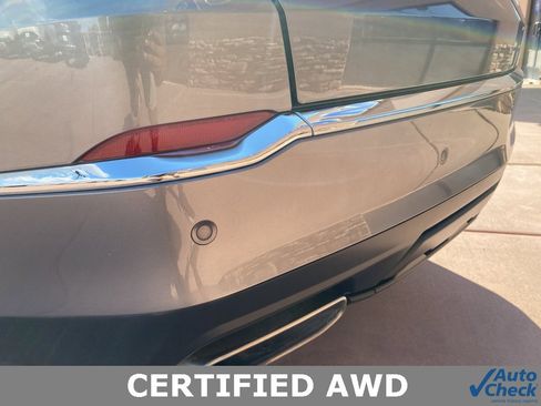 Used 2022 Acura MDX Advance 4D Sport Utility image 11