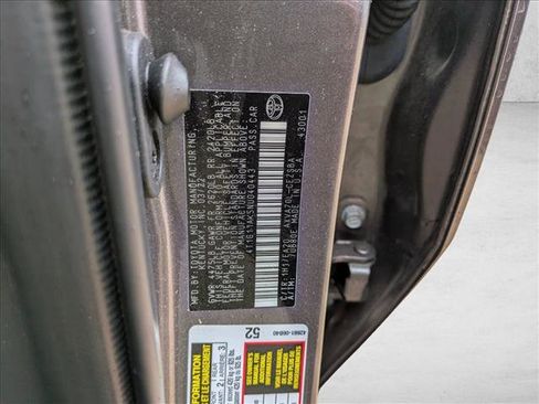 Certified 2022 Toyota Camry SE image 15