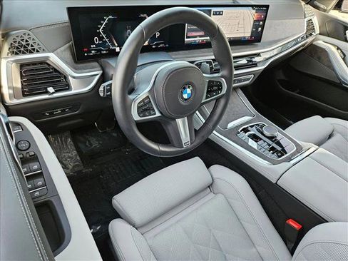 Used 2026 BMW X5 xDrive40i w/ M Sport Package image 10