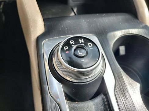 Used 2022 Ford Escape Titanium AWD/4WD image 23