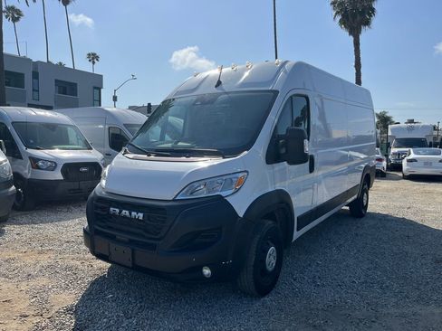 Used 2024 RAM ProMaster 2500 w/ Convenience Group FWD image 1