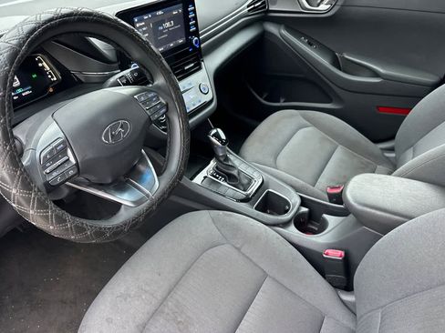 Used 2020 Hyundai Ioniq Blue image 12