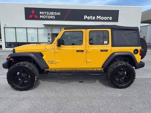 Used 2019 Jeep Wrangler Unlimited Sport S AWD/4WD image 3