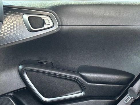 Used 2020 Kia Soul EX image 14