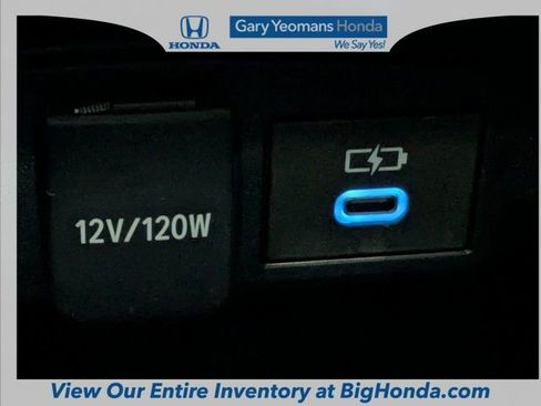 Used 2022 Toyota Corolla LE image 28