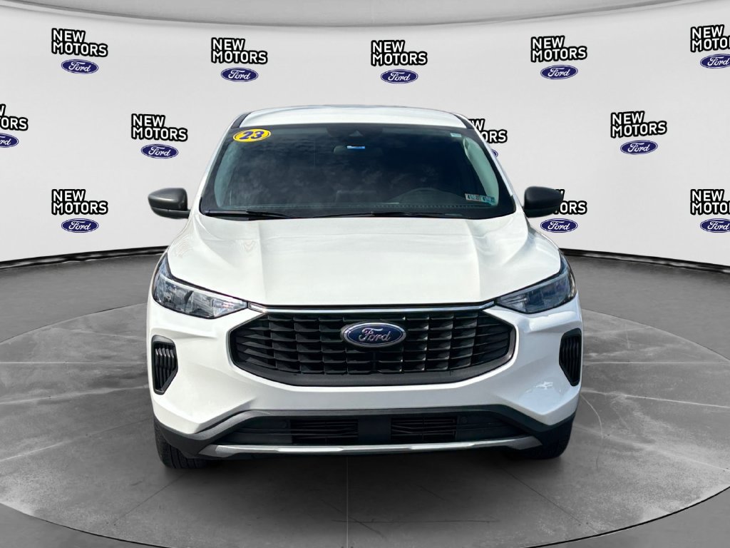 Used 2023 Ford Escape Active AWD/4WD image 9