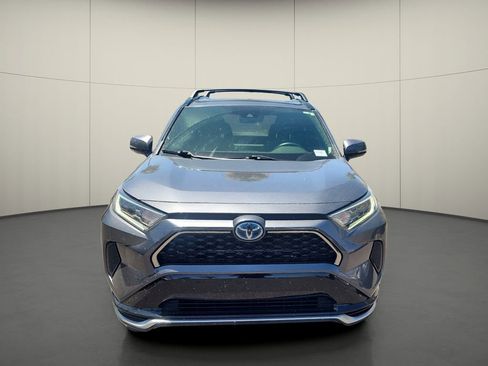 Used 2021 Toyota RAV4 SE w/ Weather & Moonroof Package AWD/4WD image 2