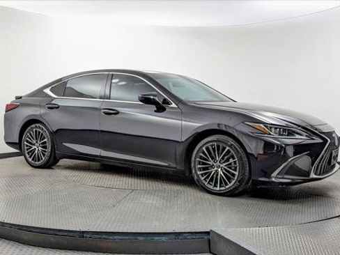 Used 2023 Lexus ES 300h w/ Premium Package FWD image 11