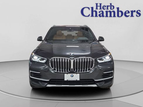 Used 2023 BMW X5 xDrive40i w/ Premium Package image 2