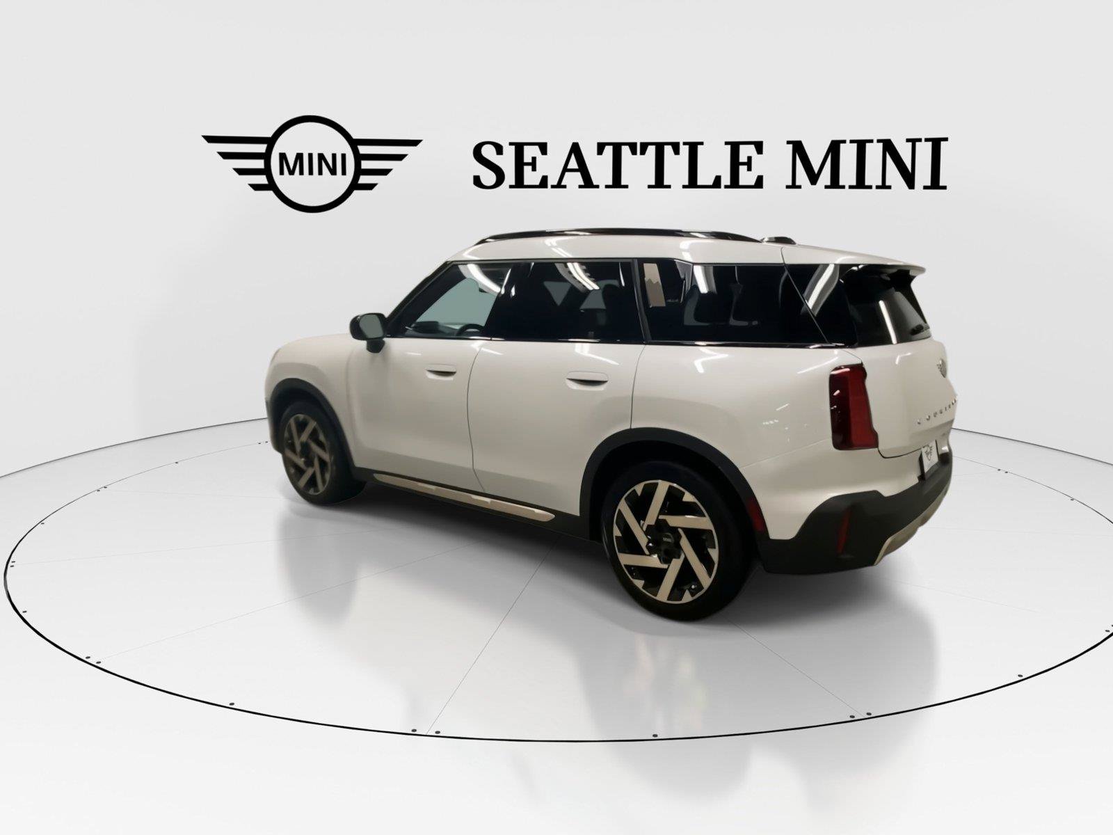 Used 2025 MINI Cooper Countryman SE w/ Comfort Package Max AWD/4WD image 8