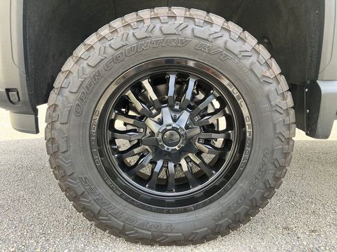 Used 2024 GMC Sierra 3500 Denali Ultimate image 12