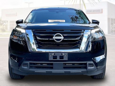 Used 2025 Nissan Pathfinder SV FWD image 24