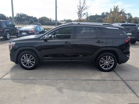 Used 2023 GMC Terrain SLT image 6