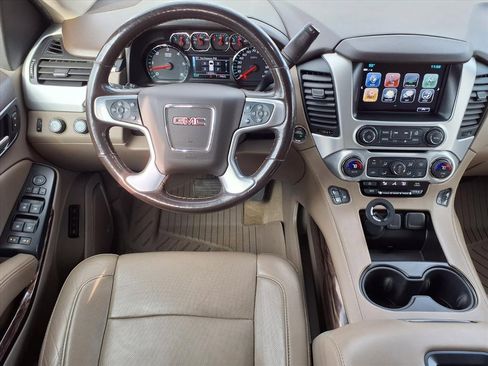Used 2018 GMC Yukon SLT image 6