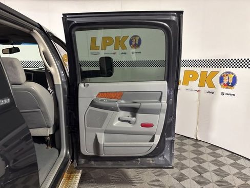 Used 2006 Dodge Ram 3500 Truck SLT w/ Light Group image 20