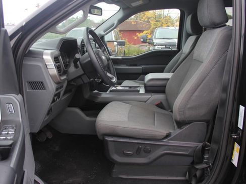 Certified 2022 Ford F150 XLT w/ Equipment Group 302A High image 26