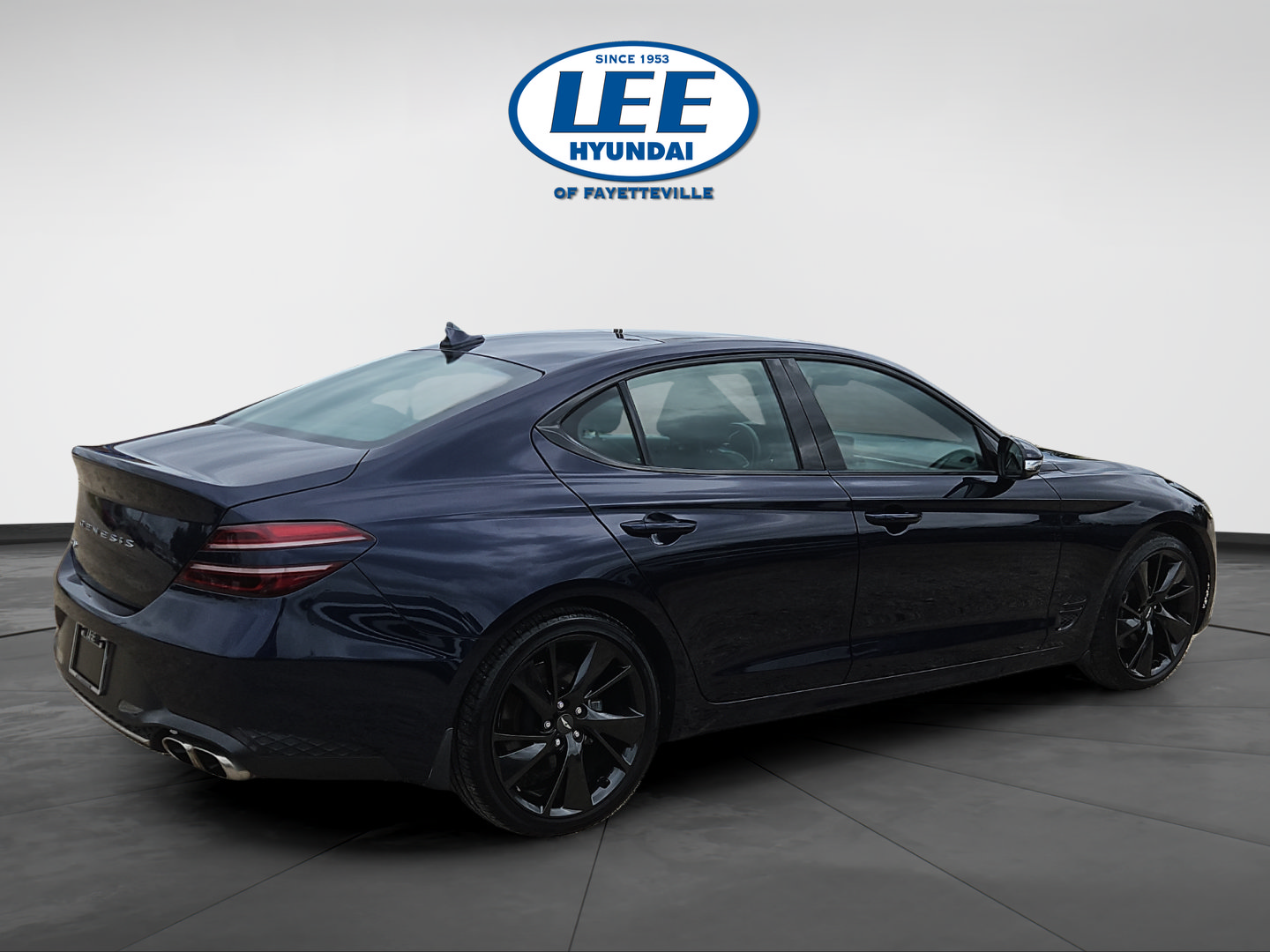Used 2023 Genesis G70 2.0T w/ Sport Prestige Package RWD image 3