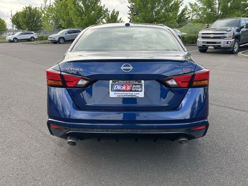 Used 2023 Nissan Altima 2.5 SR FWD image 4