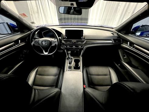 Used 2018 Honda Accord Sport image 19