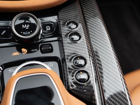 Used 2024 Aston Martin DBX 707 image 28