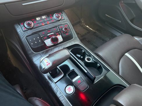Used 2016 Audi A8 L TDI w/ Executive Package image 13