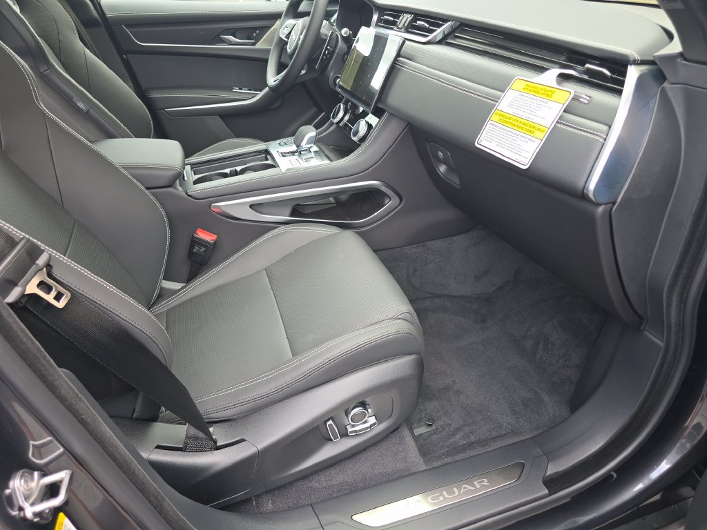 New 2026 Jaguar F-PACE R-Dynamic S AWD/4WD image 26