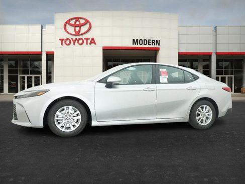 New 2026 Toyota Camry LE image 8