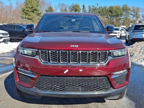Certified 2024 Jeep Grand Cherokee Limited image 8