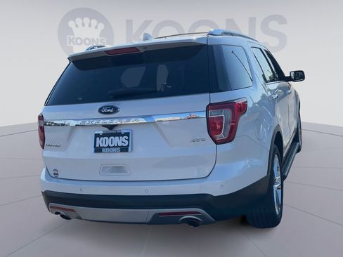 Used 2017 Ford Explorer Limited w/ Equipment Group 301A AWD/4WD image 11