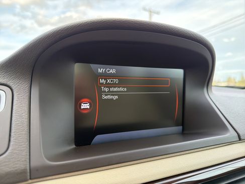 Used 2013 Volvo XC70 T6 image 32