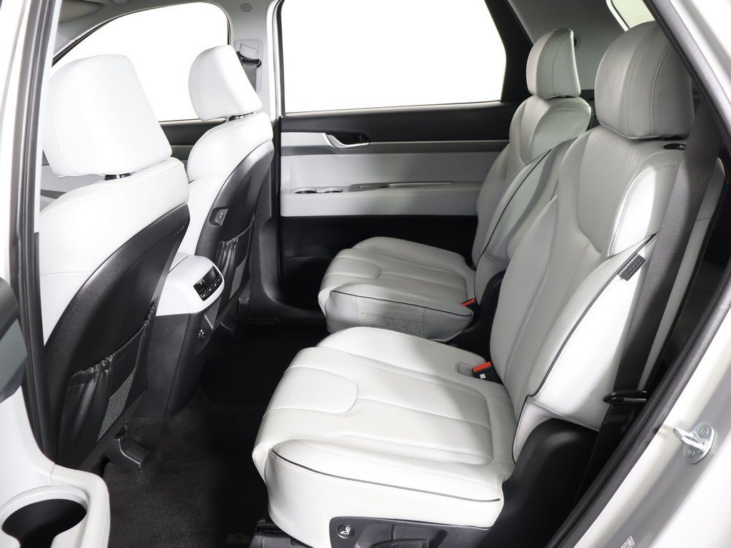 Used 2025 Hyundai Palisade SEL AWD/4WD image 36