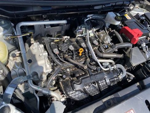 Used 2024 Mitsubishi Outlander SE Black Edition image 22