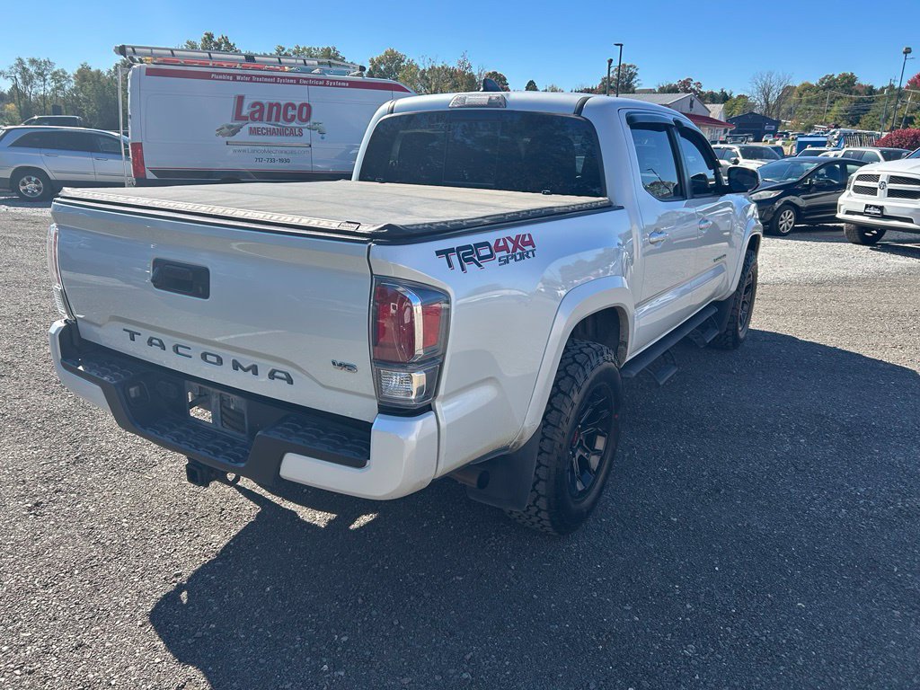 Used 2021 Toyota Tacoma TRD Sport AWD/4WD image 10