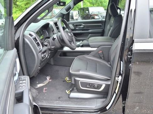 New 2026 RAM 1500 Laramie AWD/4WD image 15