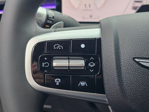 New 2026 Genesis GV70 2.5T Advanced image 35