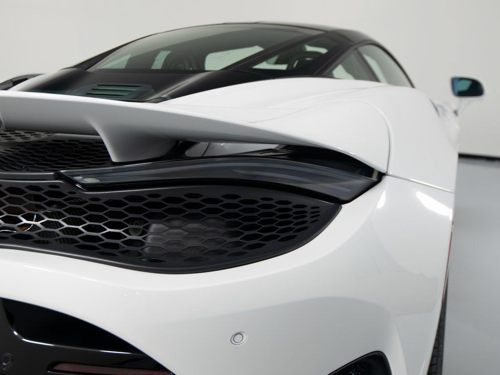 Used 2025 McLaren 750S RWD image 41
