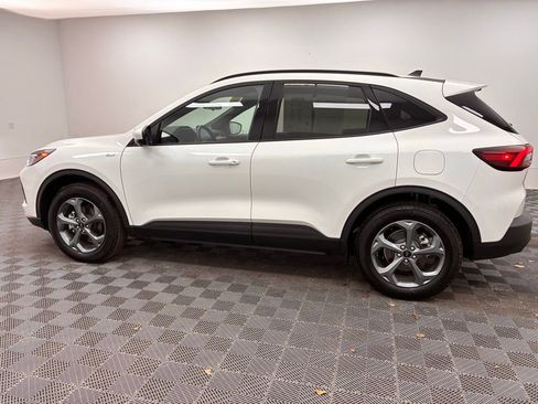 Certified 2025 Ford Escape ST-Line Elite w/ Tech Pack #2 image 13