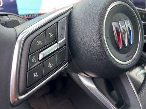 Certified 2025 Buick Envision Preferred image 14
