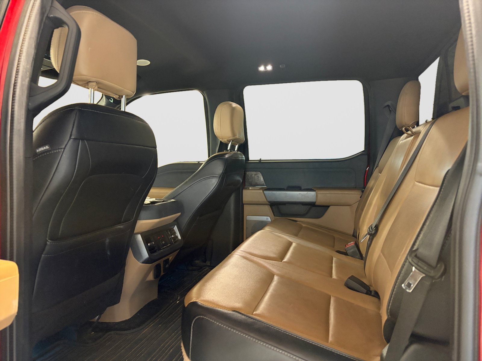 Used 2023 Ford F250 Lariat w/ Lariat Ultimate Package AWD/4WD image 21