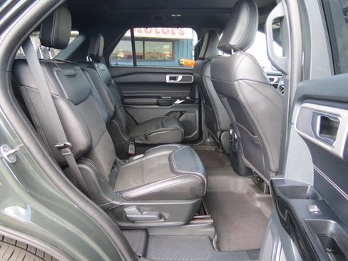 Used 2021 Ford Explorer ST AWD/4WD image 19