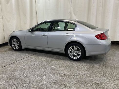 Used 2013 INFINITI G37 x Sedan w/ Premium Pkg AWD/4WD image 3