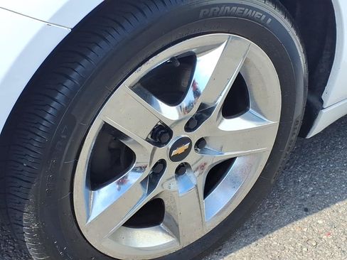 Used 2010 Chevrolet Malibu LT FWD image 9