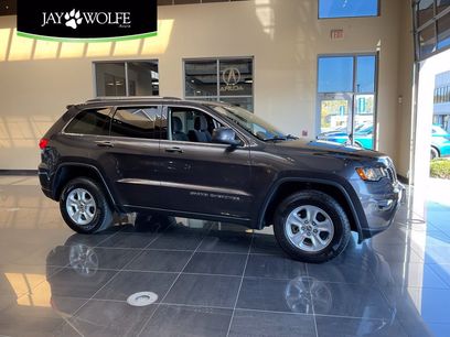 Used 2017 Jeep Grand Cherokee Laredo w/ Quick Order Package 23E