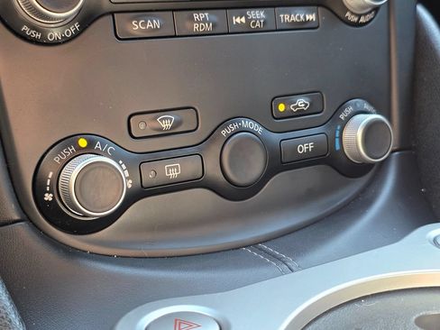 Used 2012 Nissan 370Z Touring RWD image 41