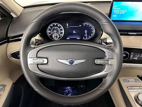 Used 2022 Genesis GV70 2.5T w/ Select Package AWD/4WD image 9